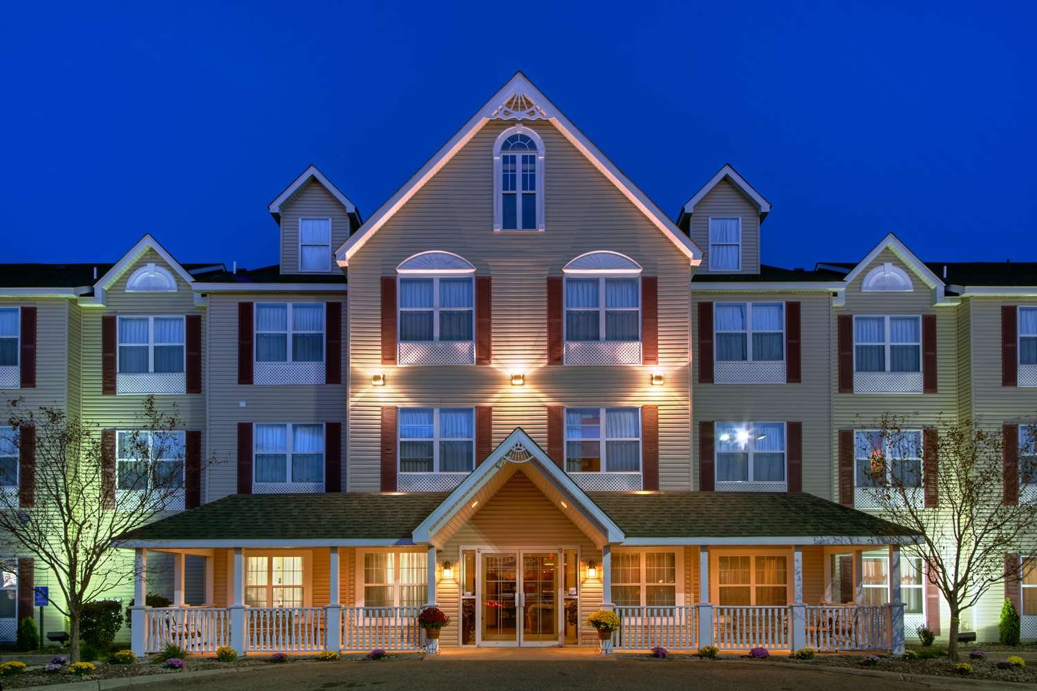 Country Inn & Suites by Radisson, Forest Lake, MN-官方