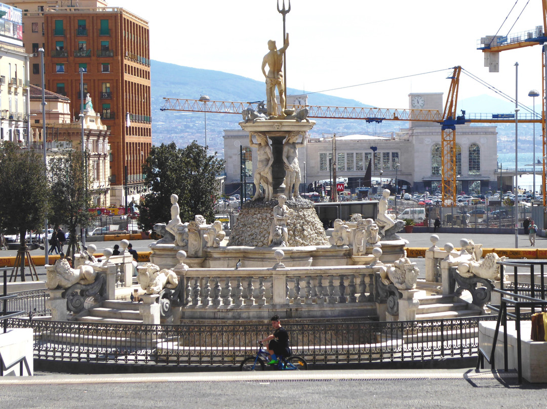 Piazza del Municipio-那不勒斯必去景点