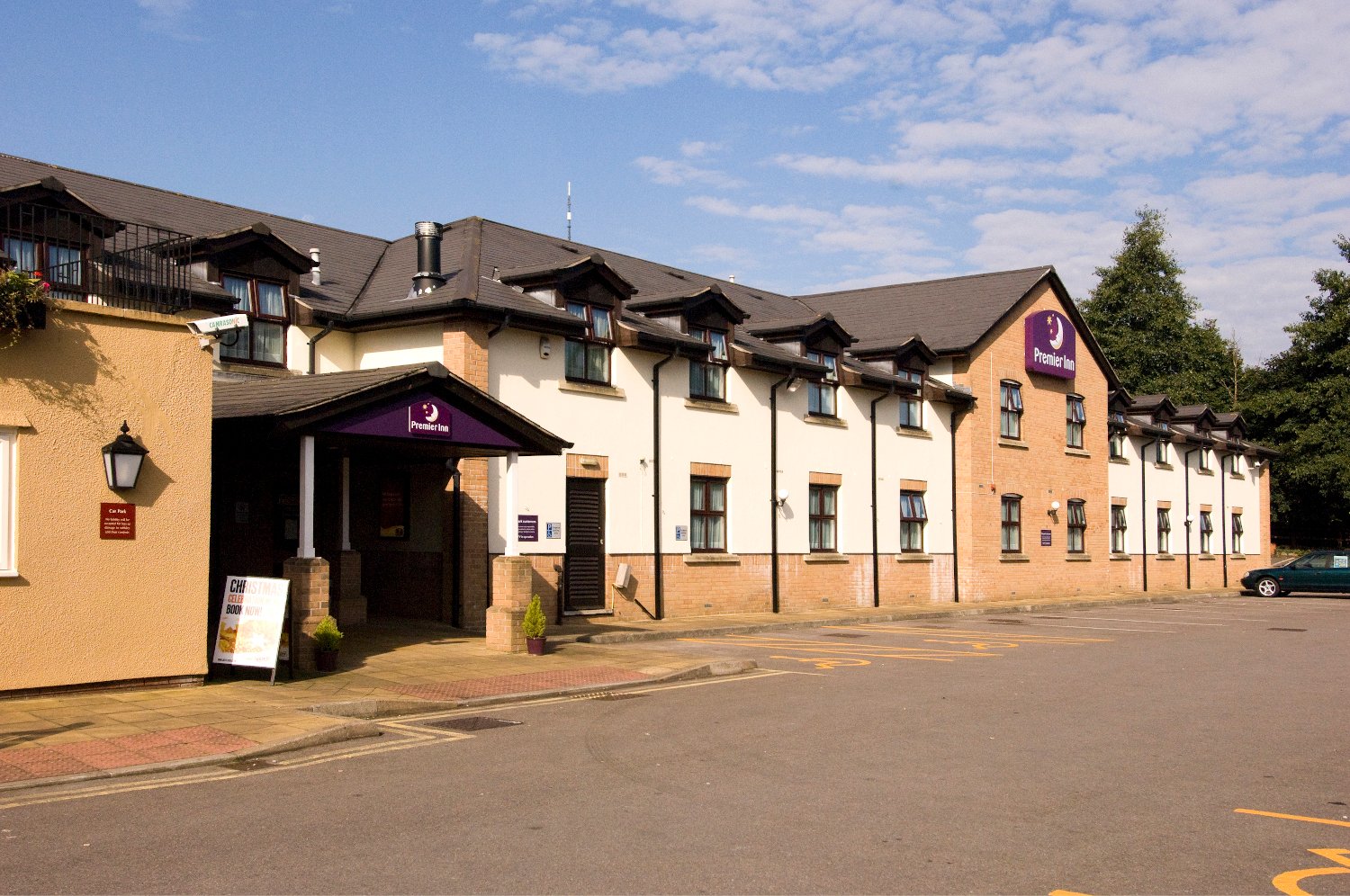 Premier Inn Cardiff West Hotel-官方