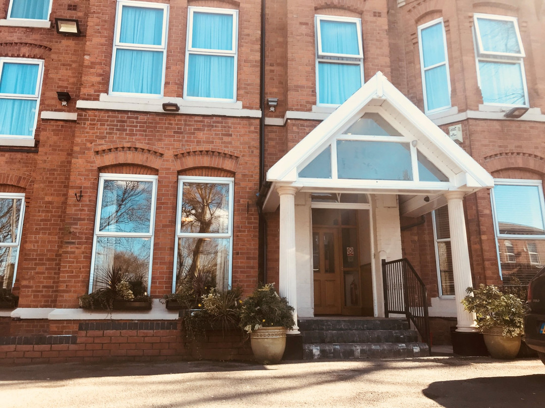 The Westlynne Hotel & Apartments主图