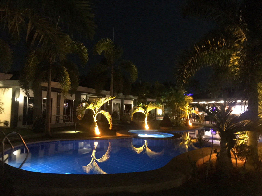 阿罗那皇家棕榈度假酒店