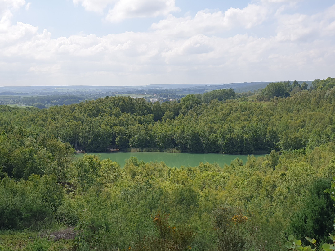 Réserve Naturelle Du Lac Bleu景点图片