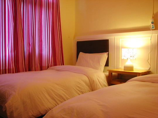 八戒青年旅舍凤凰古城店主图