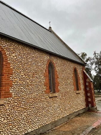 St Peter's Pebble Church景点图片