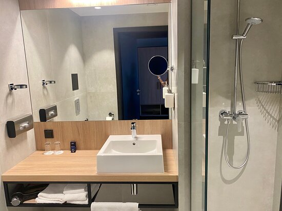 Park Inn by Radisson Vilnius Airport Hotel & Conference Centre-浴室