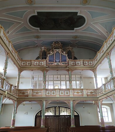 St. Bartholomäus-kirche景点图片