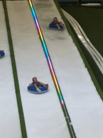 Pigeon Forge Snow-皮金福奇必去景点