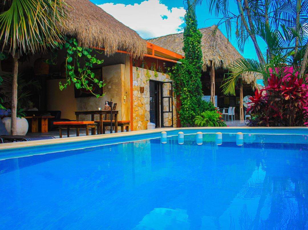 Casa Aluxes Hotel