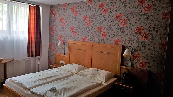 Hotel Loewen主图
