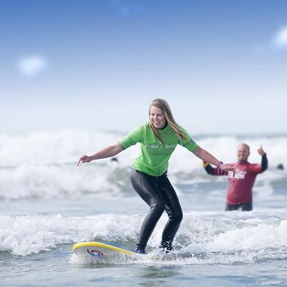 Surf & Sun Surf Lessons景点图片