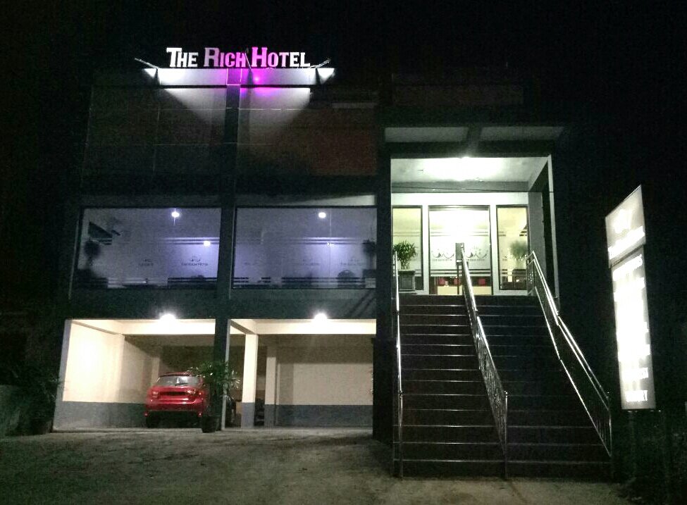 The Rich Hotel-官方