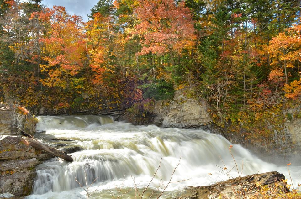 Sandan Falls-芦别市必去景点