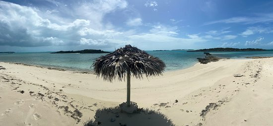 Staniel Cay Yacht Club主图