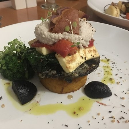 Ngati Ruanui Stratford Mountain House Hotel主图