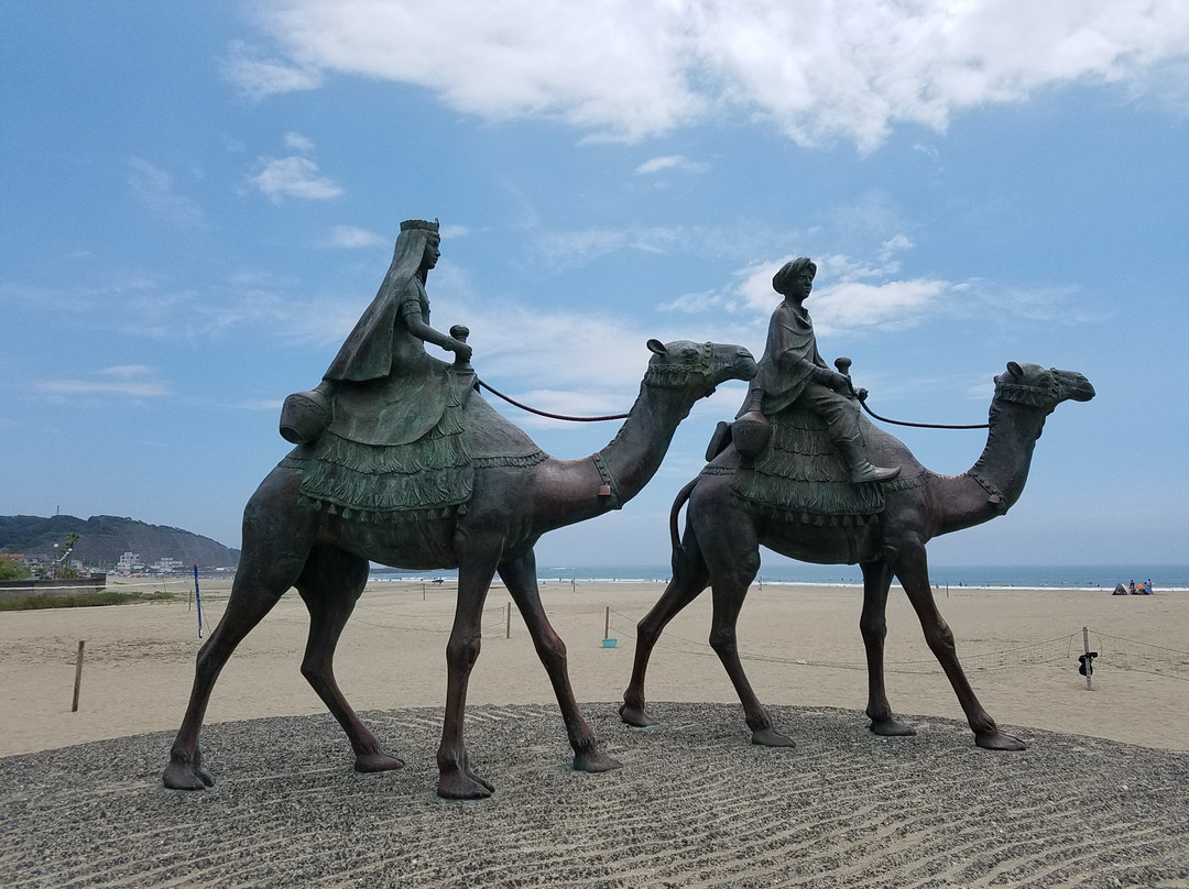 Tsuki No Sabaku Memorial Statue