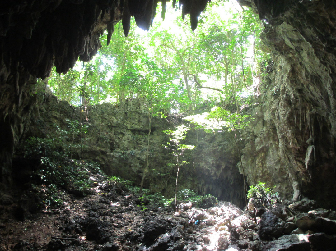 Linao Cave景点图片