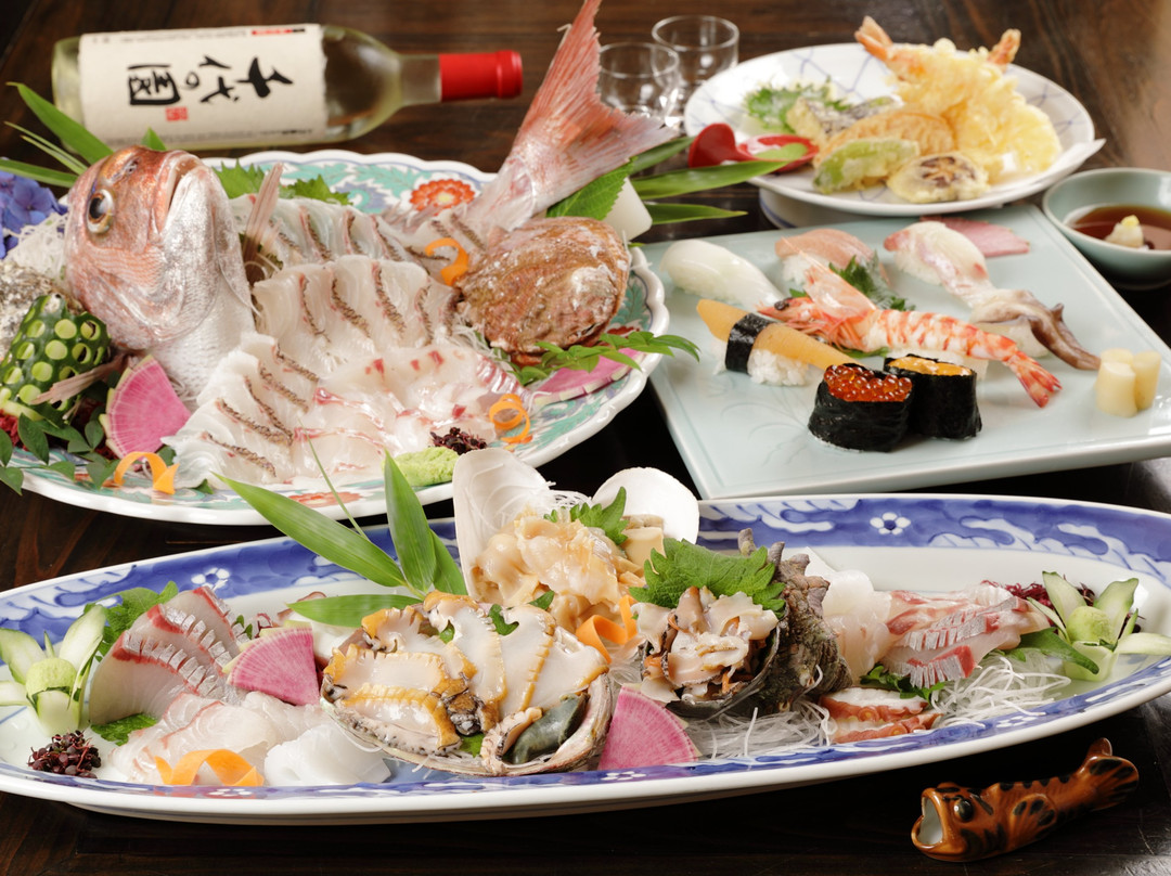 天然いけす料理・鮨　とらや　熊本・水前寺店