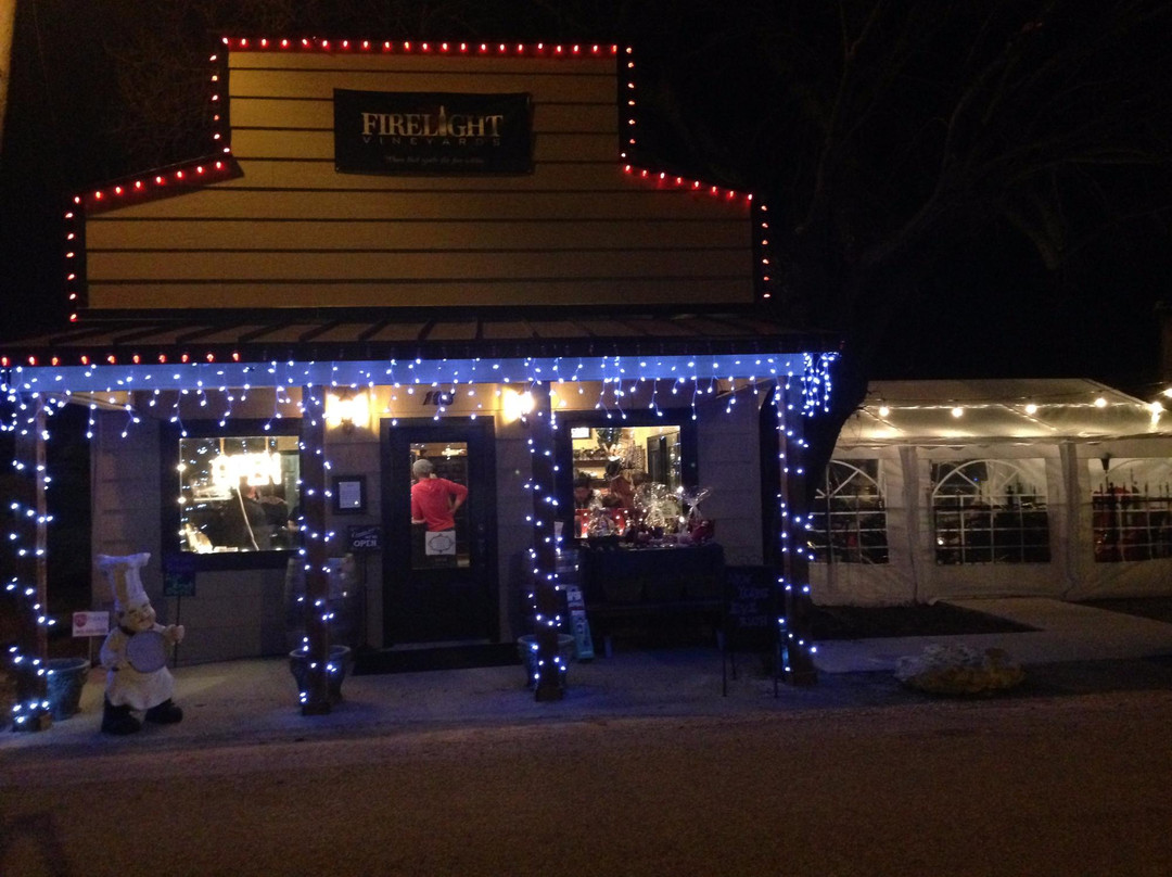 Valley View旅游景点-Firelight Vineyards