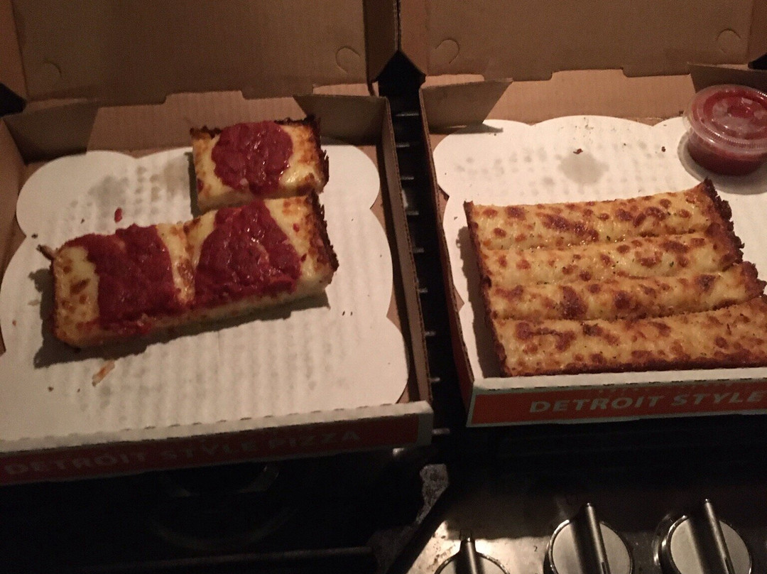 The Rec Pizza & Detroit Eats