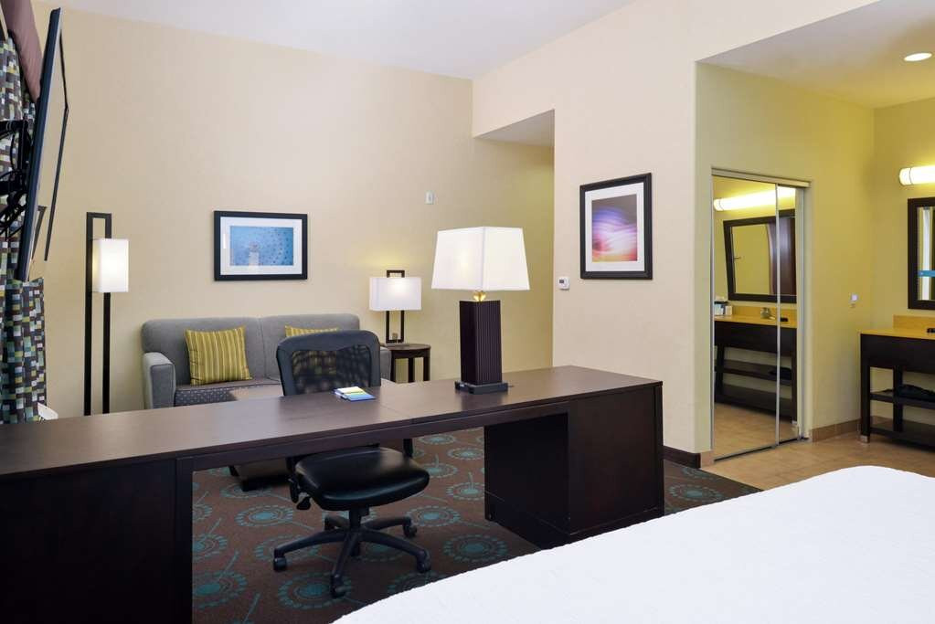 Hampton Inn Beeville主图