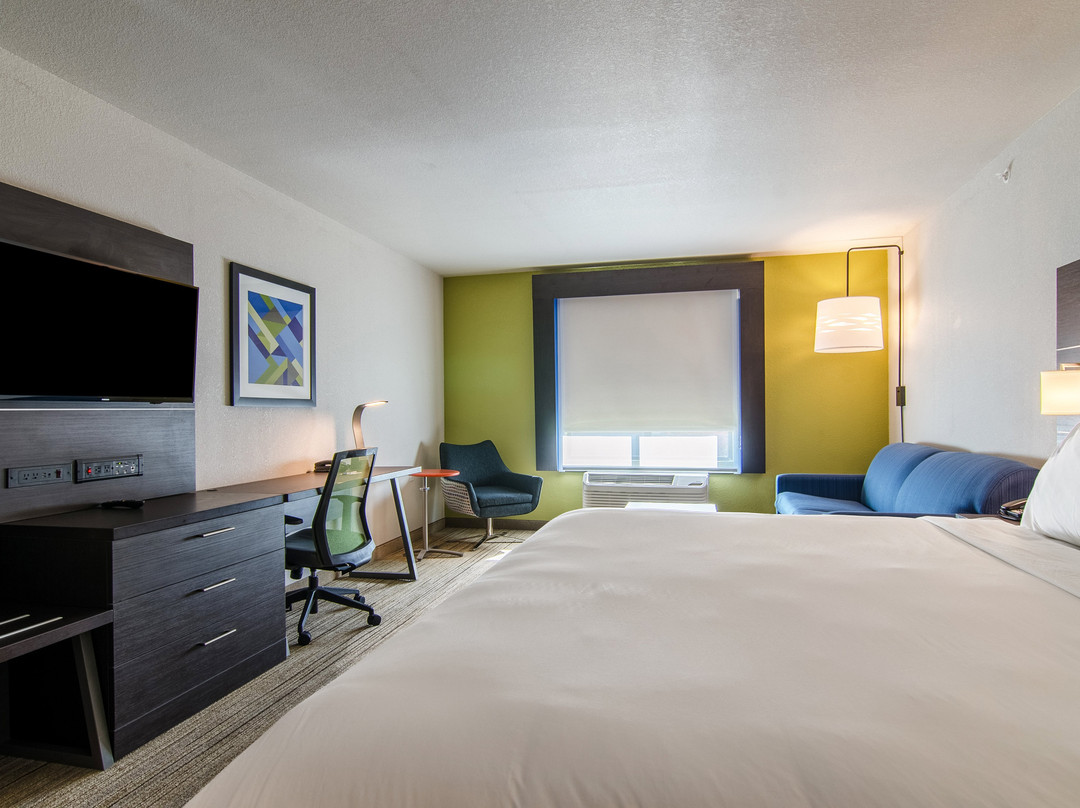 Holiday Inn Express & Suites Atchison By IHG主图