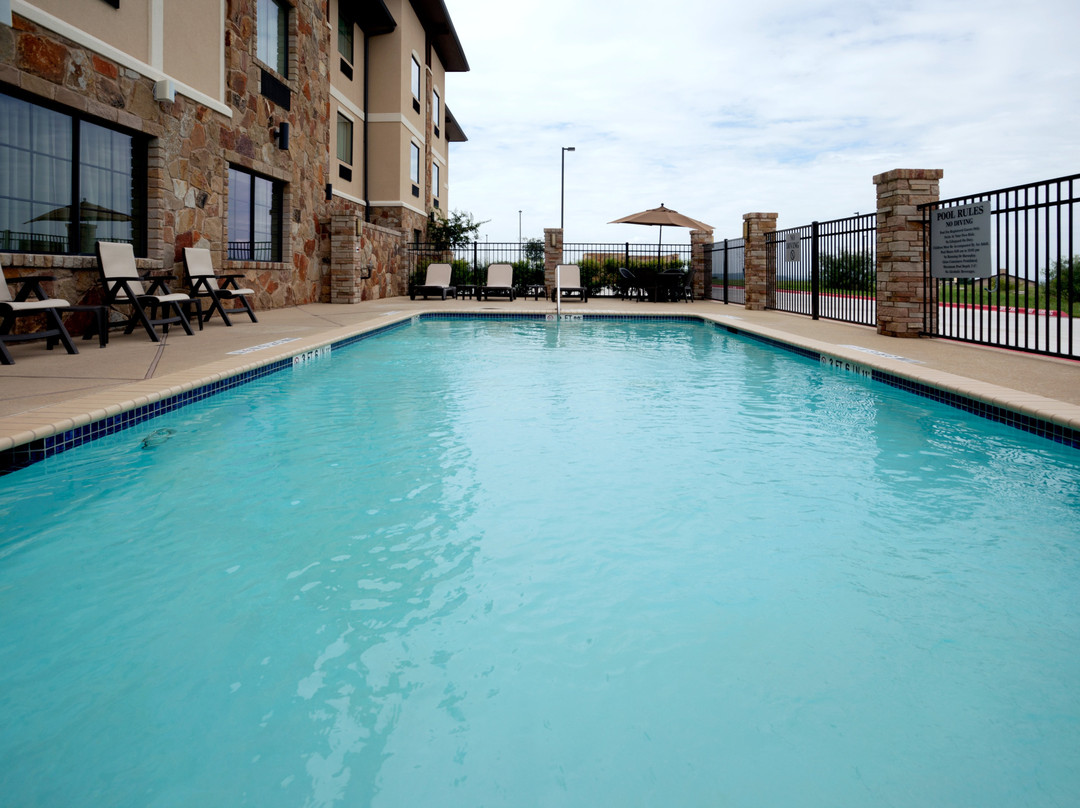 Holiday Inn Express & Suites Marble Falls by IHG主图