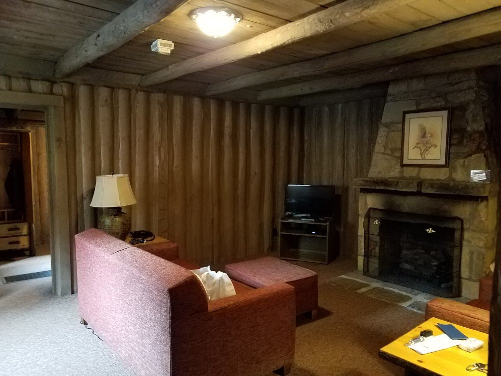 Pine Mountain State Resort Park - Lodging主图