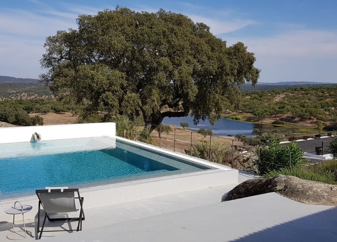 蒙韦柳度假酒店主图