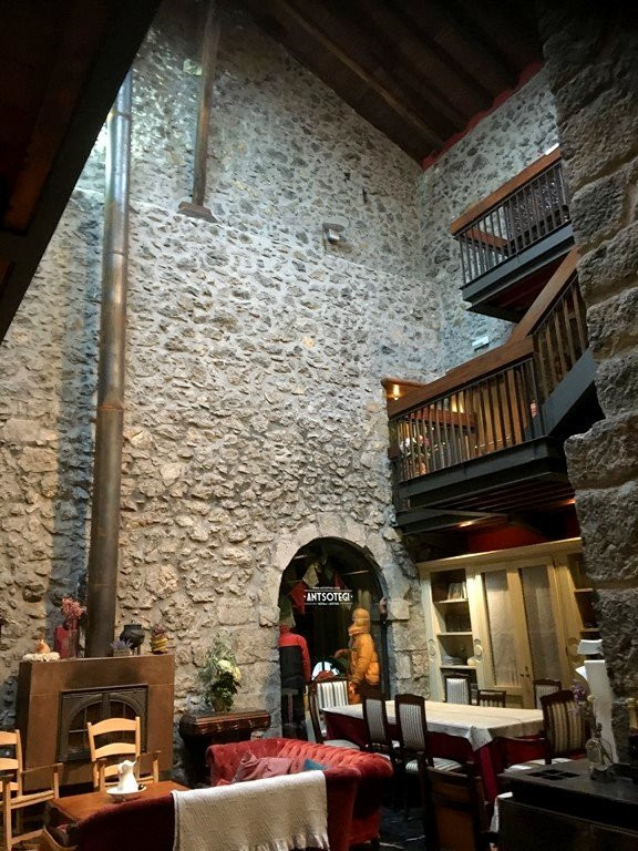 Hotel Antsotegi主图