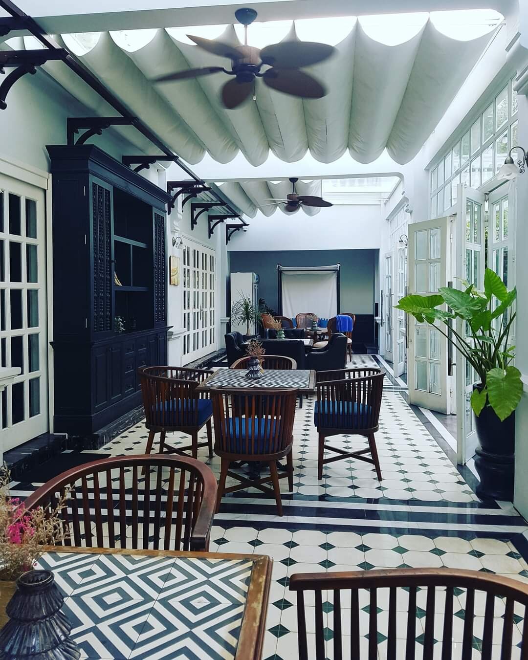Manoir Des Arts Hotel-餐饮