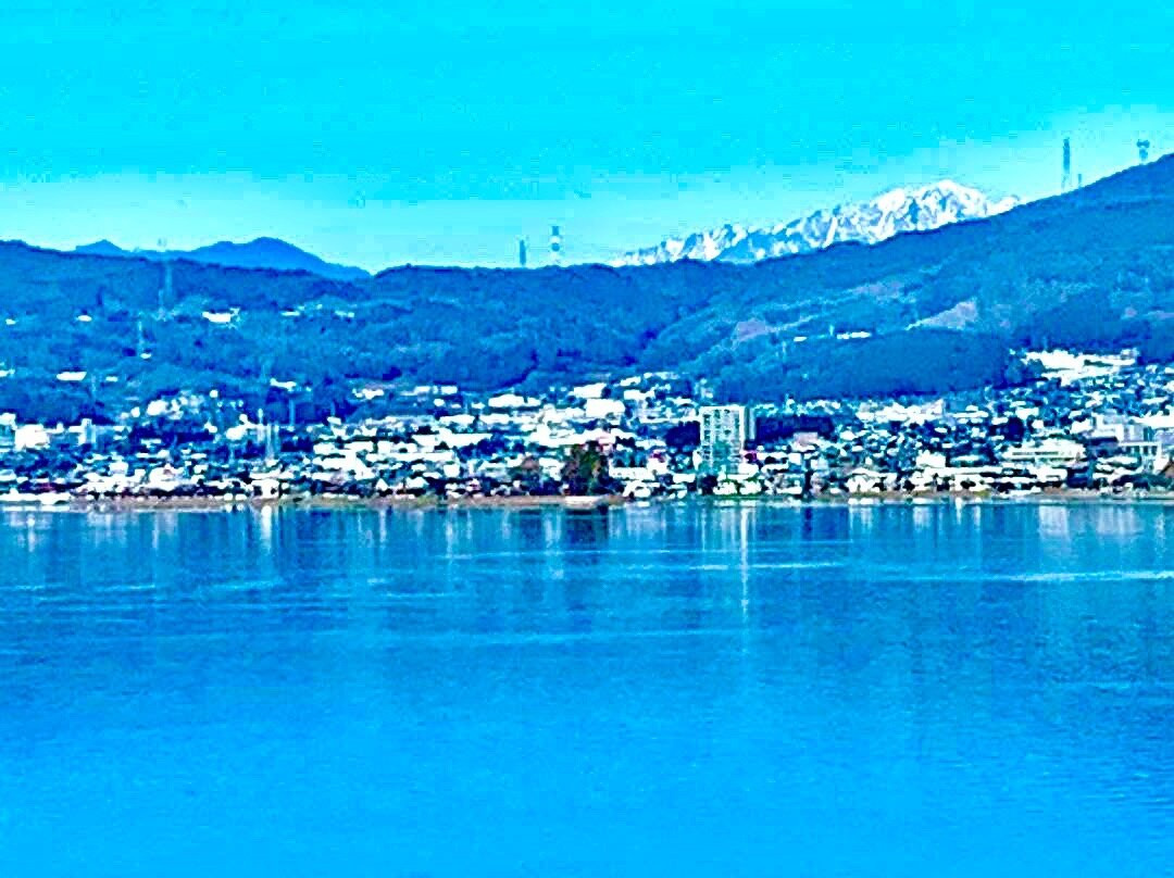 Lake Suwa Geyser Center景点图片