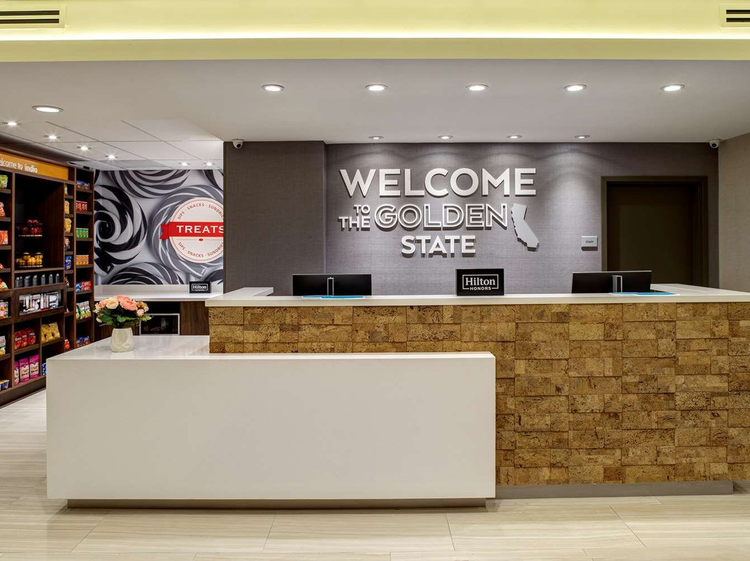 Hampton Inn & Suites Indio主图