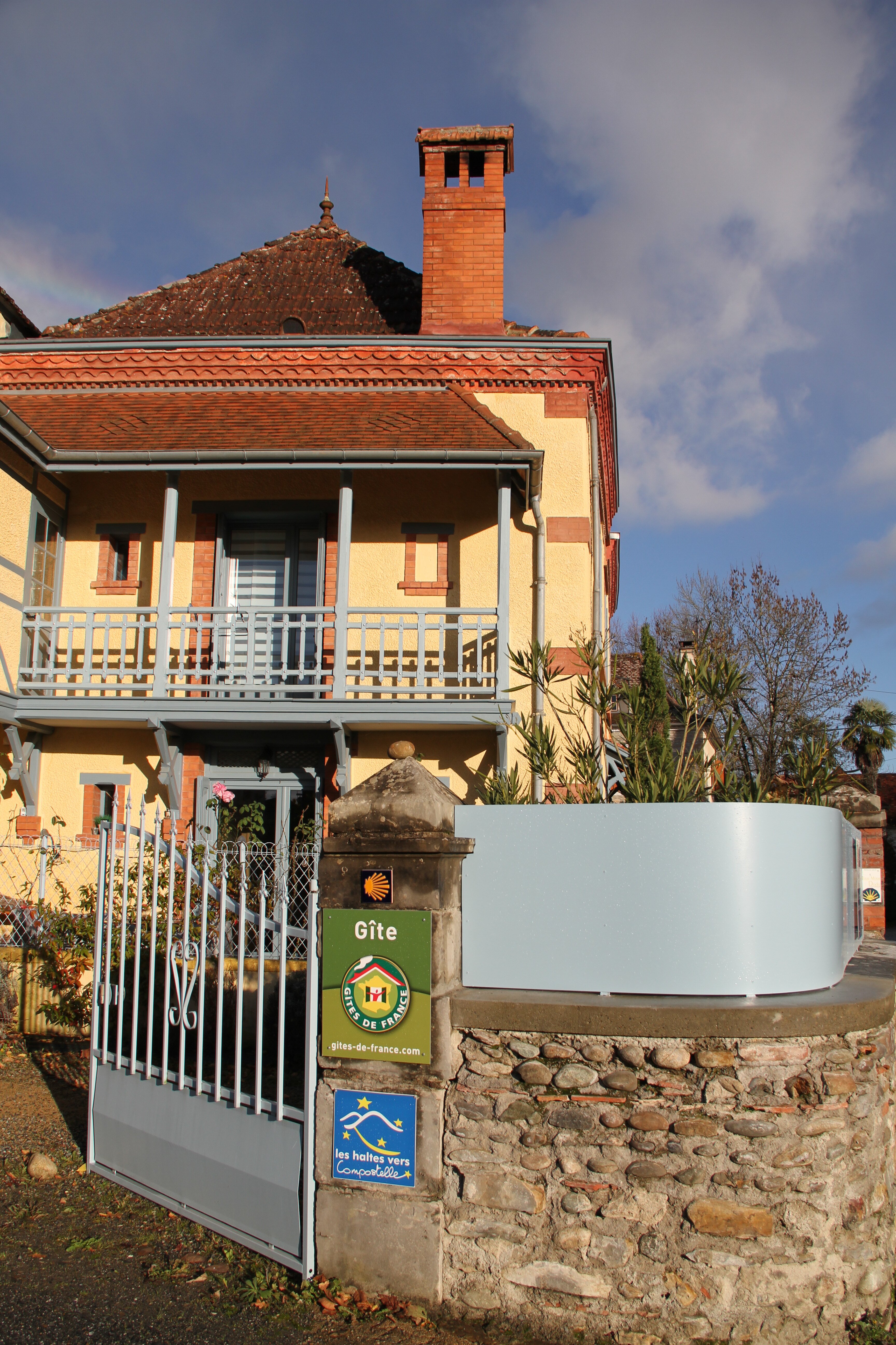 Villa Mouchoux-官方