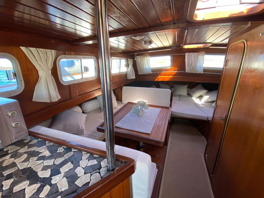 Divina Charter Menorca-米诺卡必去景点