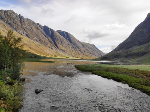 LochNessBus.com-爱丁堡必去景点