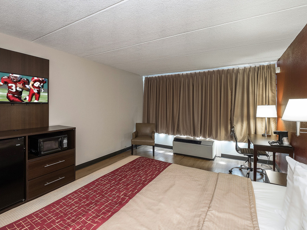 Red Roof Inn Cortland主图