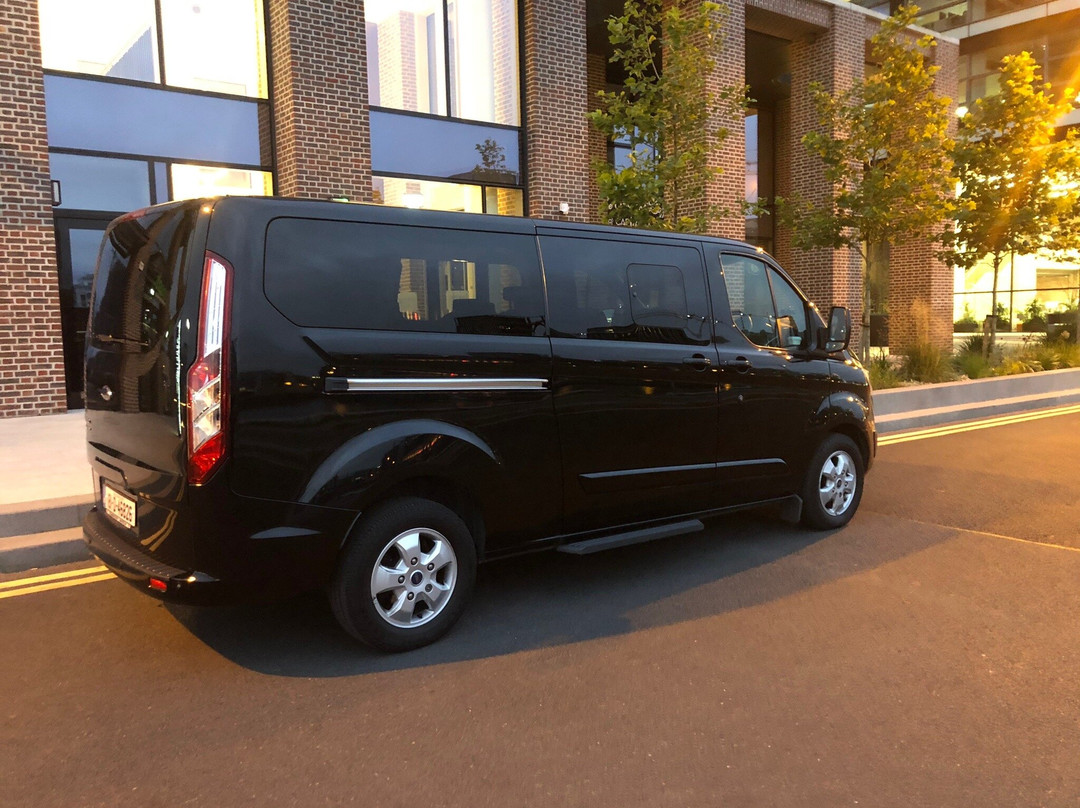 LFL Worldwide Chauffeur Services景点图片