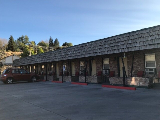 Rustic Inn Motel主图