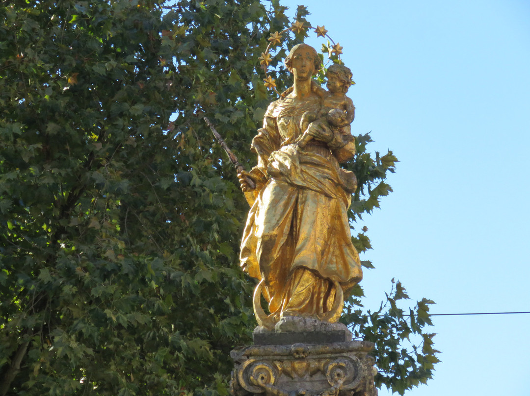 Plague Pillar of Mary and the Infant Jesus-普图伊必去景点