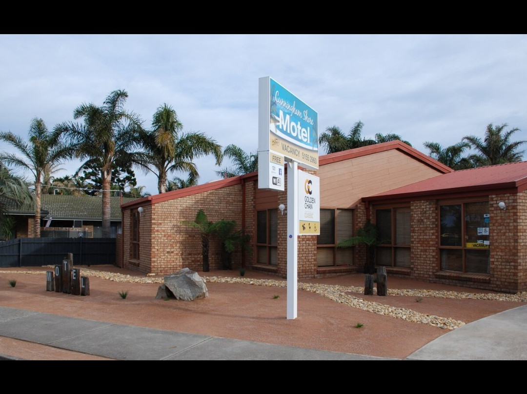 Cunningham Shore Motel主图