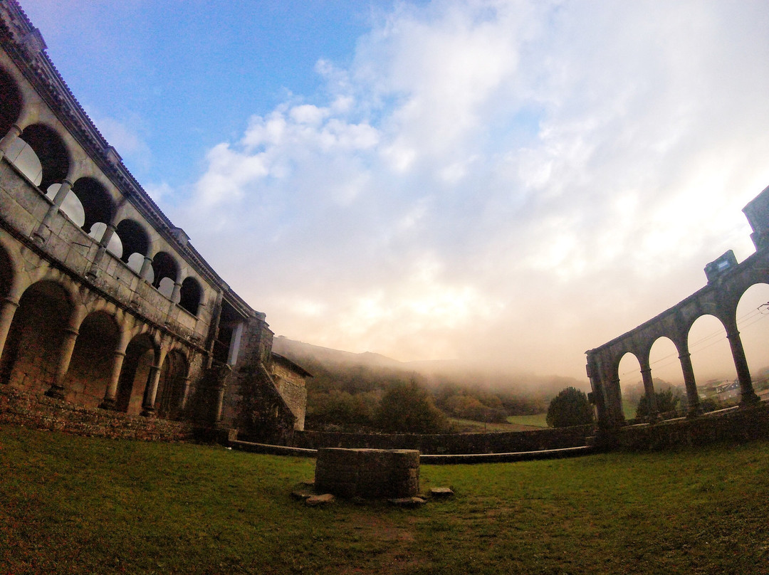 Santa Maria de Xunqueira de Espadanedo景点图片