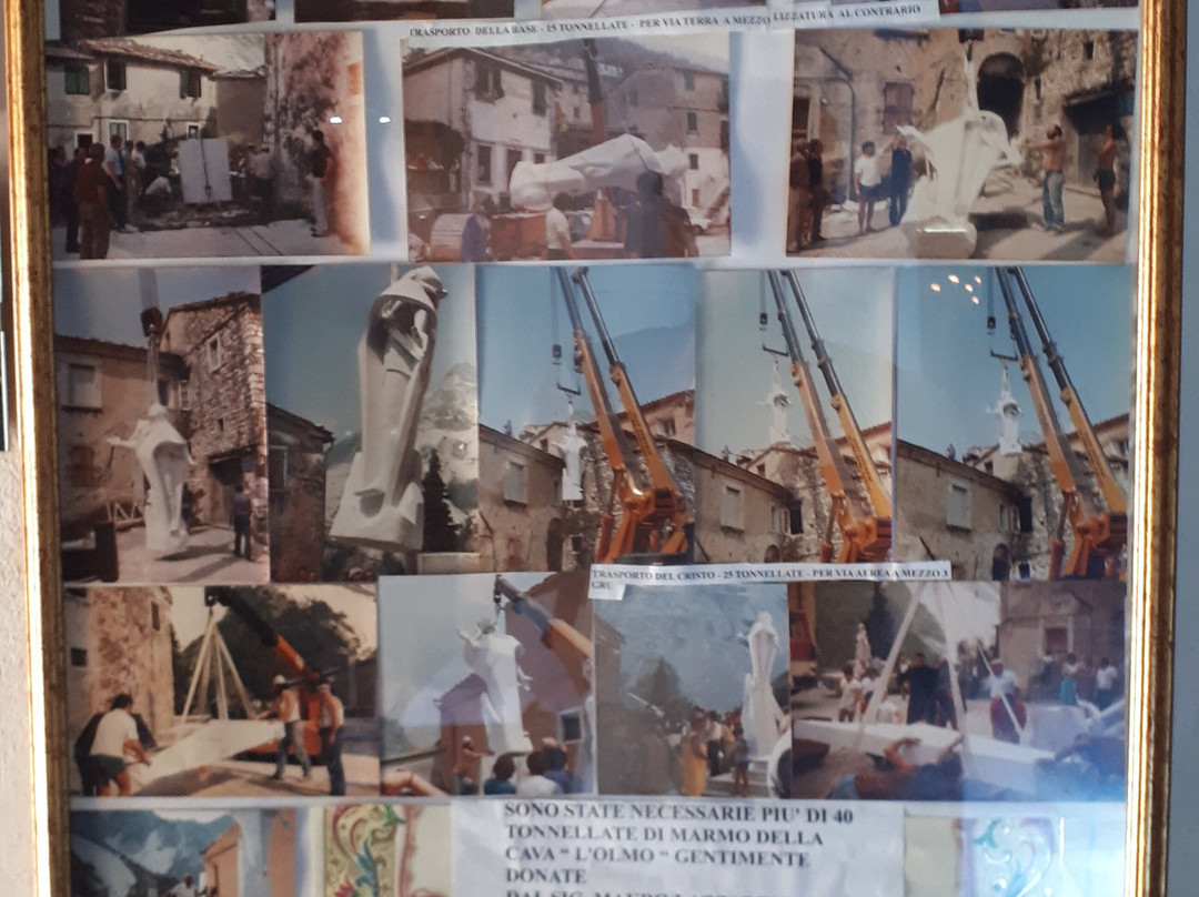 Monumento al Cavatore A Colonnata景点图片