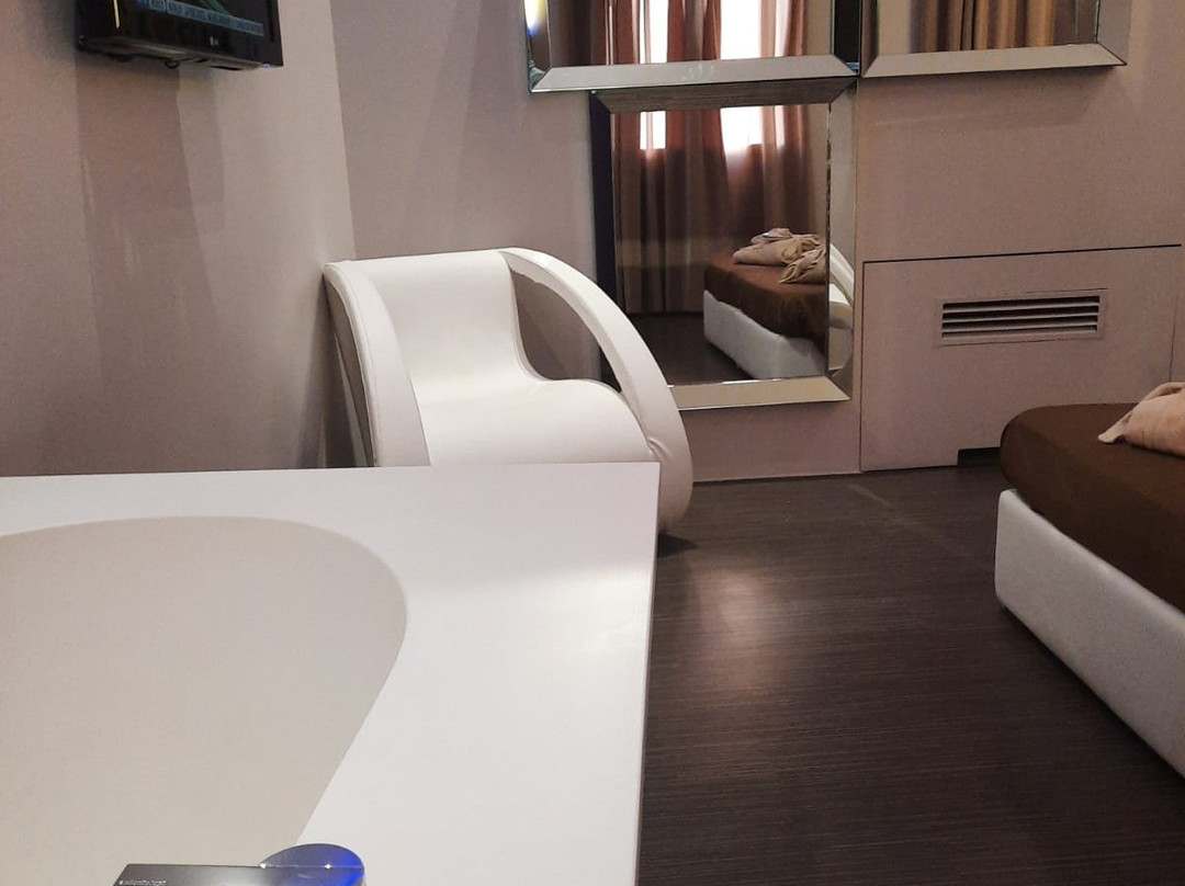 露营套房 SPA 酒店主图