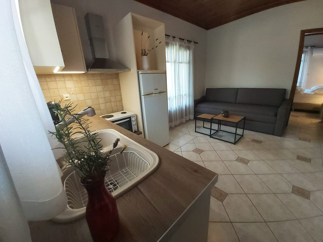 Liogerma Apartments主图