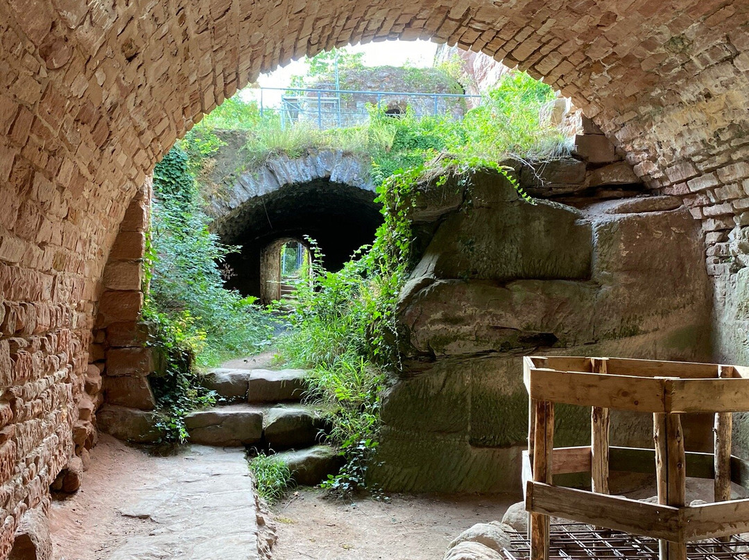 Burgruine Drachenfels-Busenberg必去景点