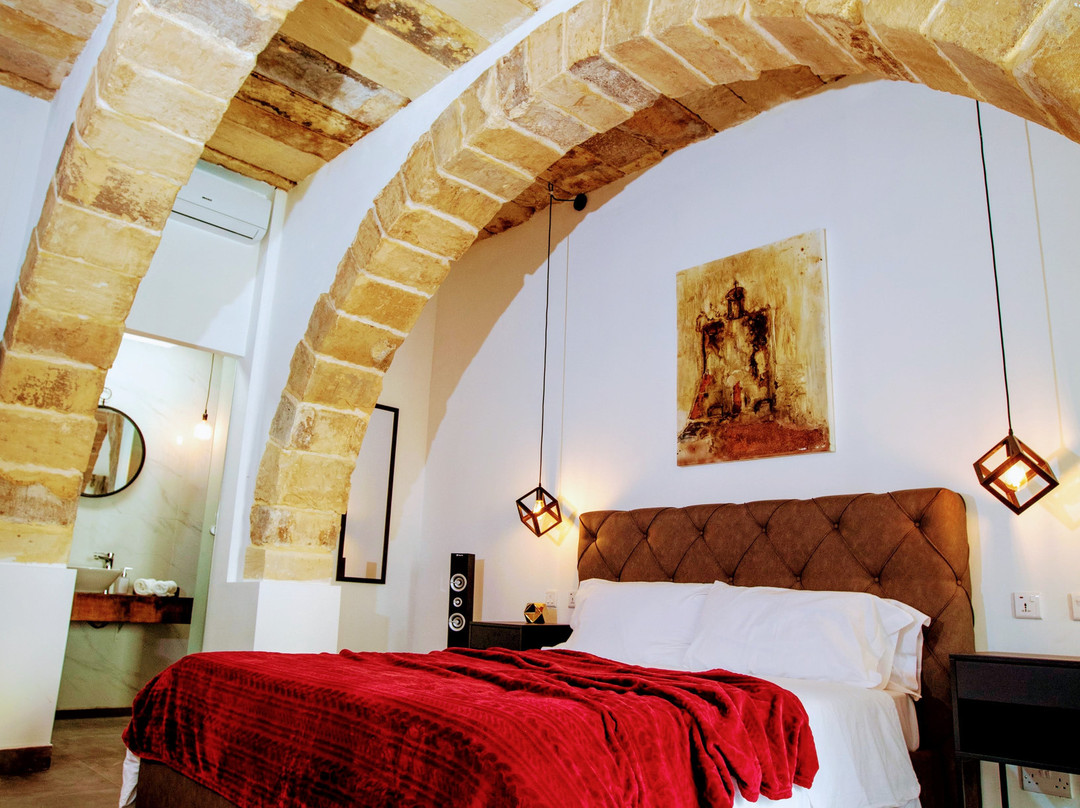 Pjazza Suites Boutique Hotel主图