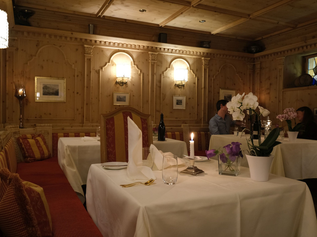 卡斯特尔城堡酒店主图