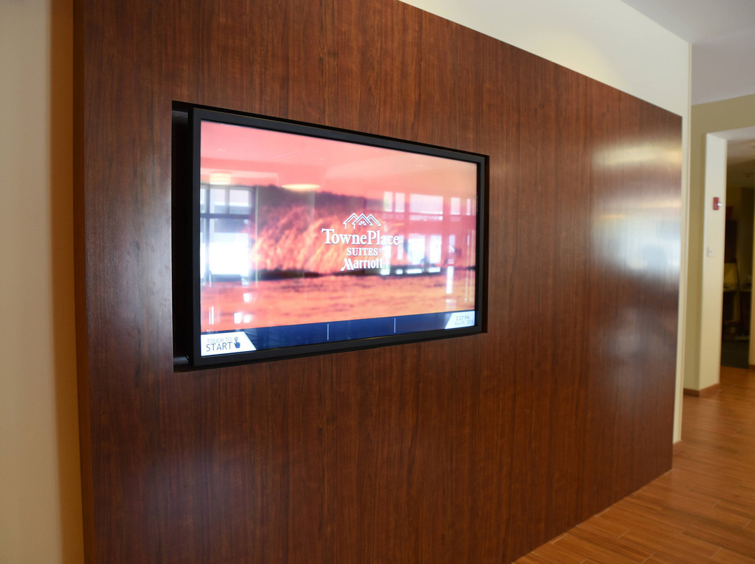 劳伦斯市中心TownePlace Suites酒店主图