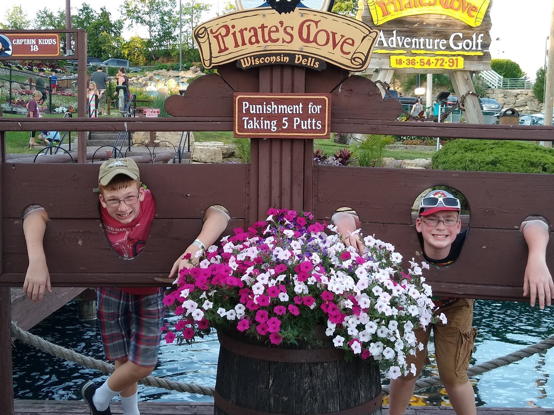 Pirate's Cove Adventure Golf-威斯康星峡谷必去景点