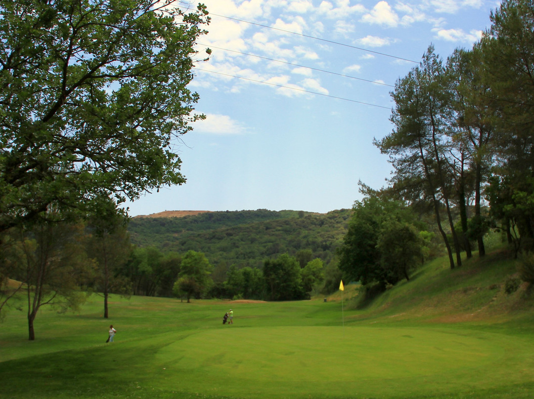 Golf de la Vanade-卢贝新城必去景点